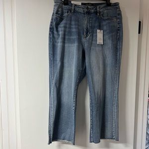 Judy Blue Wide leg crop Jean. NWOT